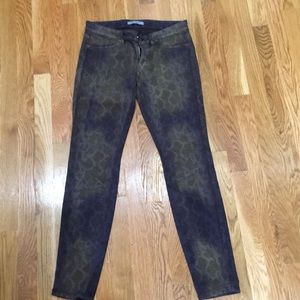 Coolest pattern and color jeans!